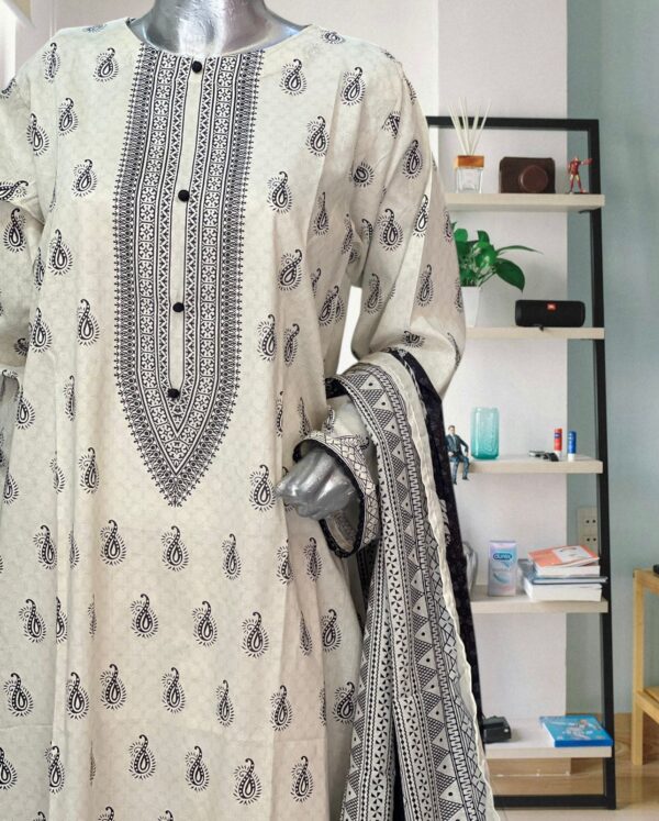 Three-Piece Printed Lawn Suit in Cream and Black - Image 3
