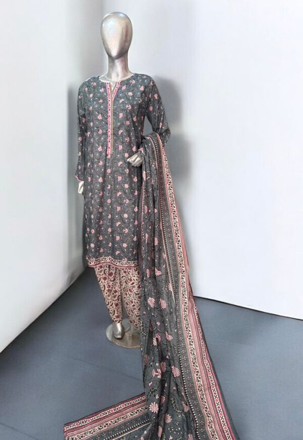 Elegant Light Gray & Pink Floral Lawn Suit – 3 Piece